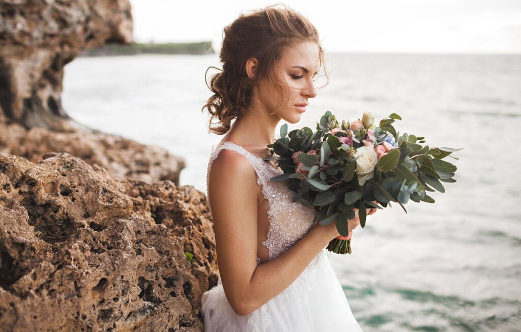 beach wedding hair