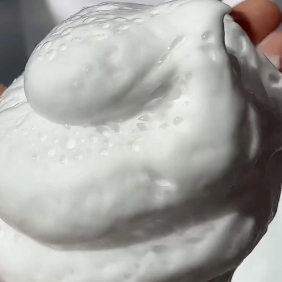 L'ANZA Healing Curls Butter Whip - foam texture