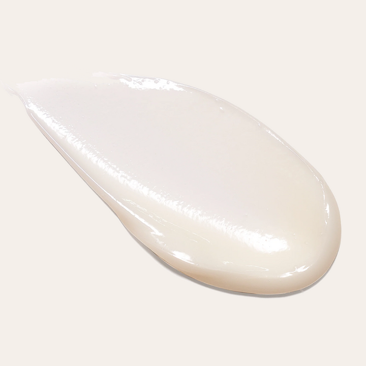 L'ANZA Healing Moisture Conditioner - creamy texture