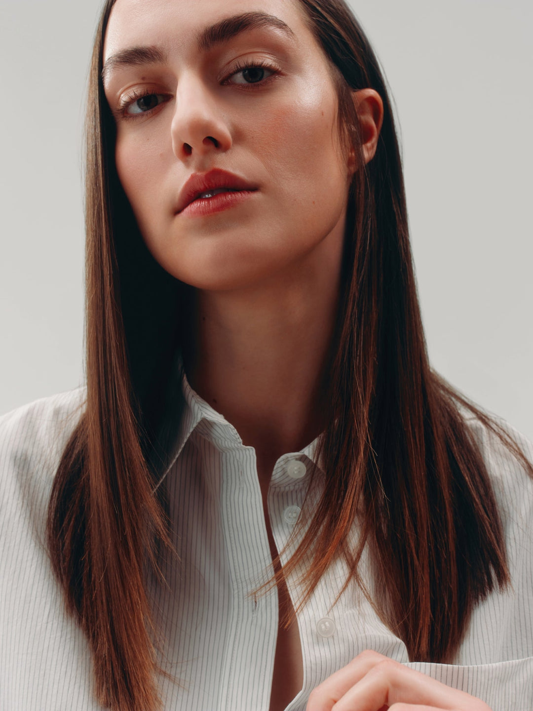AG Smoooth Argan & Coconut Smoothing Shampoo - smooth, shiny hair model