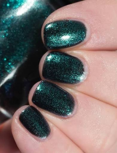 OPI Nail Lacquer – Deck to the Pines