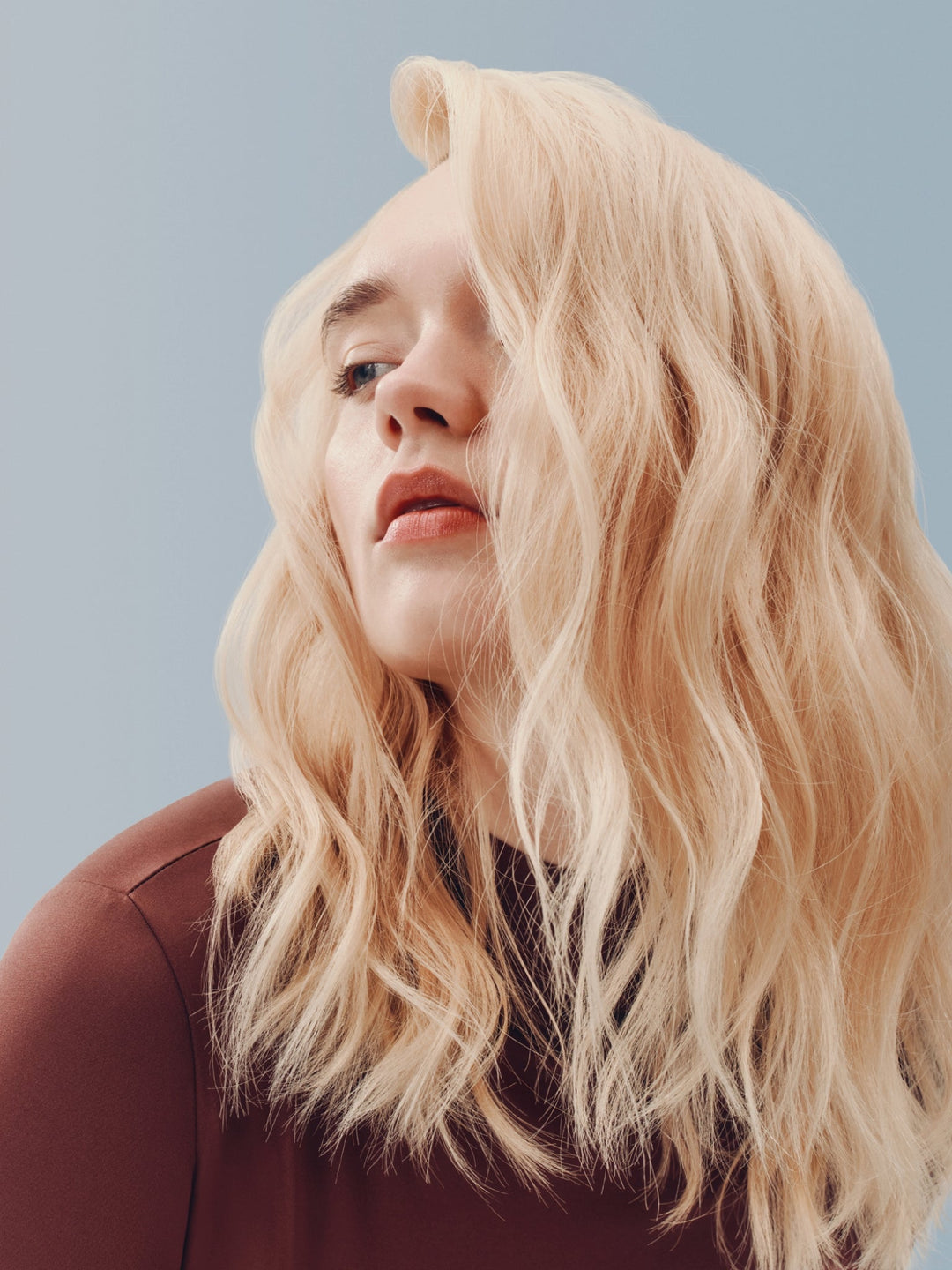 AG Bigwigg Root Volumizer - model with lifted, voluminous hair