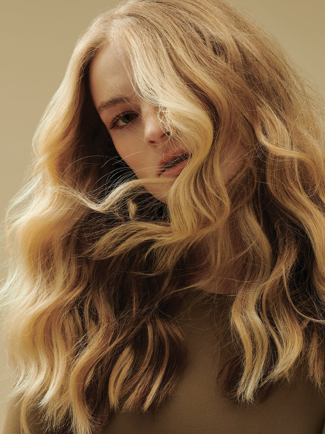 AG Thikk Wash Volumizing Shampoo - voluminous hair model