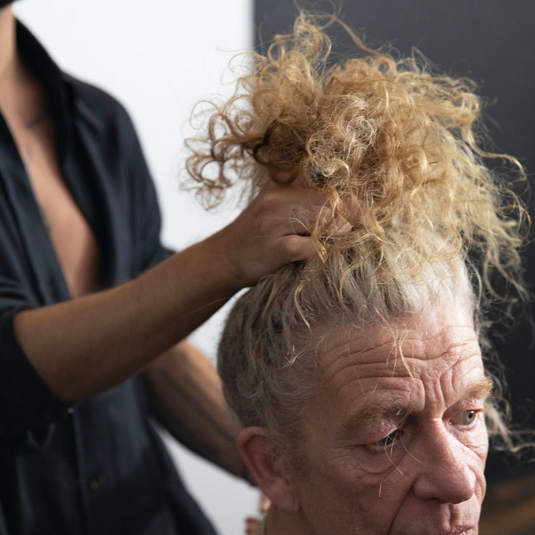Stylist refreshing second-day hair with OSiS+ Refresh Dust