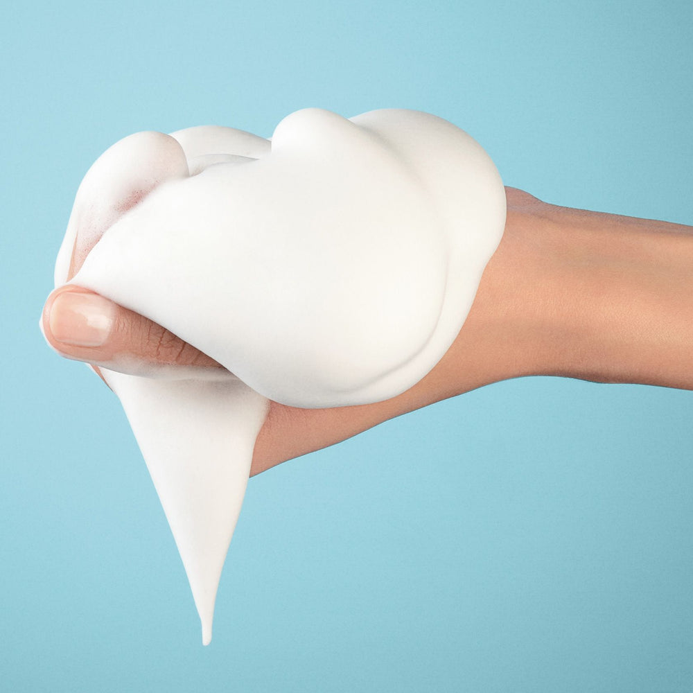 OSiS+ Air Whip Flexible Mousse whipped foam texture in hand