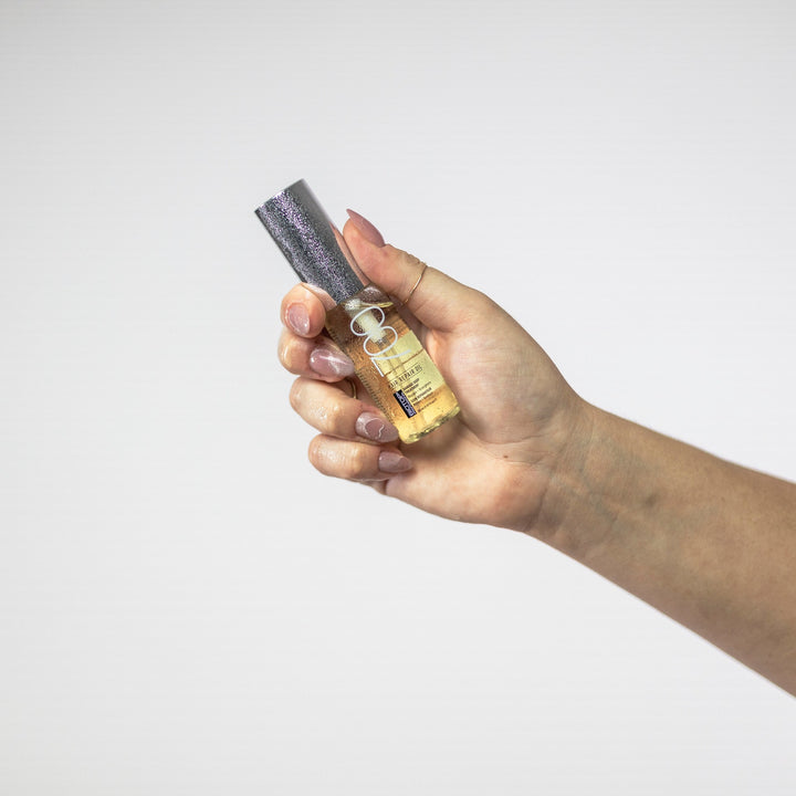 Biotop 700 Keratin & Kale Hair Repair Oil - bottle in hand