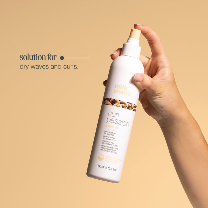 milk_shake Curl Passion Leave In application