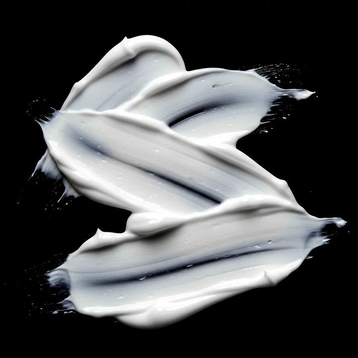 Sebastian Professional Dark Oil Smooth & Shine Conditioner - texture